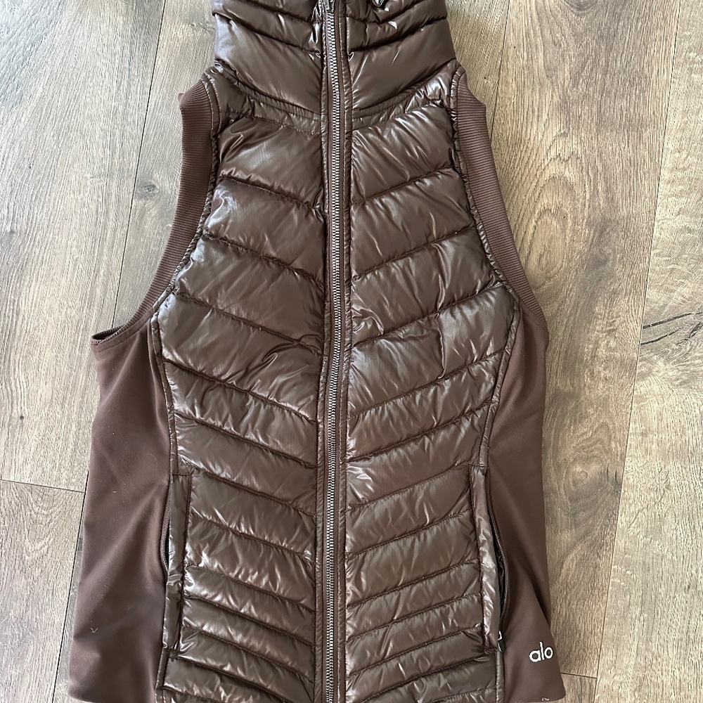 Alo Yoga Altitude Puffer Vest